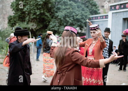 Die Szene eines Hochzeit Hochzeit in Tashkurgan County, Kashgar Region im September 2018 Stockfoto