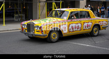 1960 Rolls-Royce Silver Shadow Motor Car erarbeitet gemalt in Liverpool, England, UK gesehen Stockfoto