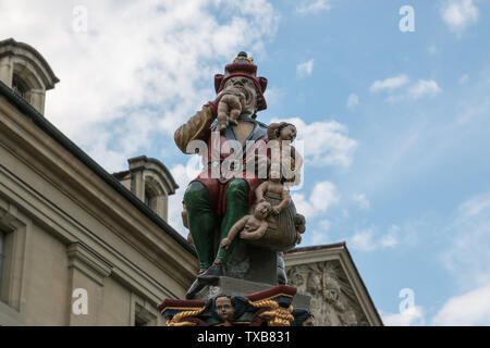 Bern, Schweiz - 27. Juni 2017: Kind Esser oder Ogre Brunnen in Bern, Schweiz, Europa Stockfoto