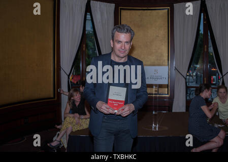 Bruno Masi erhält die Marcel Pagnol 2019 Award für "Kalifornien" (Ed. JC Lattès) Stockfoto