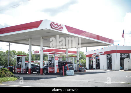 Princeton, New Jersey, USA, 23. Juni 2019: Phillips 66 Conoco gas Service Station - Bild Stockfoto