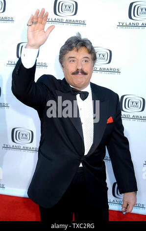 Tony Orlando am TV Land Awards 2004 - Ankunft im Hollywood Palladium in Hollywood, CA. Die Veranstaltung fand am Sonntag, 7. März 2004 statt. Foto von: SBM/PictureLux-Datei Referenz Nr. 33790-4657 SMBPLX Stockfoto