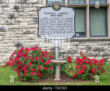 Ein Zeichen zum Gedenken an berühmten Randall Jarrel dichter Alumni der Hume-Fogg Gymnasium Nashville, Tennessee. Stockfoto