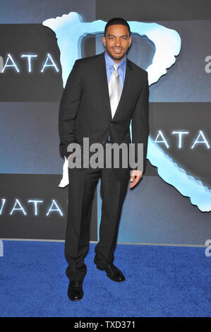 LOS ANGELES, Ca. Dezember 16, 2009: Laz Alonso am Los Angeles Premiere seines neuen Films "Avatar" am Grauman's Chinese Theater, Hollywood. © 2009 Paul Smith/Featureflash Stockfoto