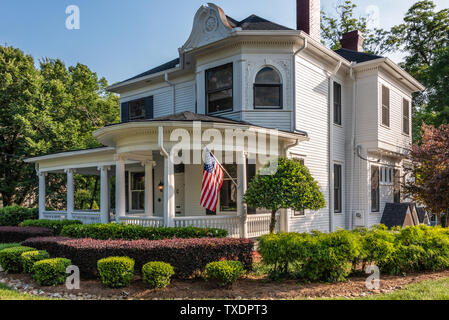 Home Über historische Green Street in der Innenstadt von Gainesville, Georgia. (USA) Stockfoto