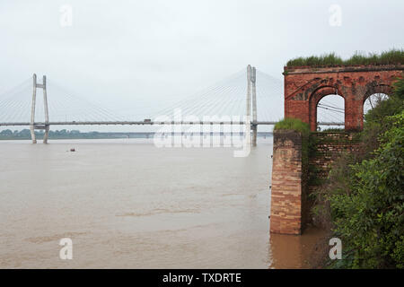 Yamuna Brücke, Allahabad, Prayagraj, Uttar Pradesh, Indien, Asien Stockfoto