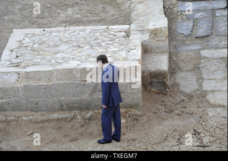 Der russische Präsident Dmitri Medwedew besucht den Ort, wo Jesus Christus geglaubt wird, in der Nähe des Jordan getauft worden zu sein, in Jordanien am 19. Januar 2011. UPI Stockfoto