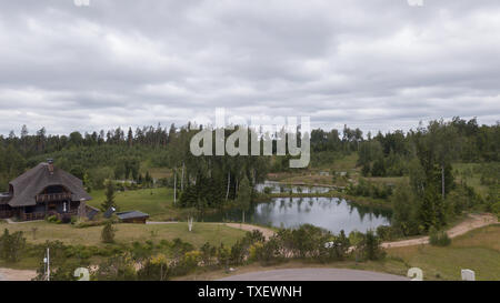 Amatciems See Antenne drone Top view Lettland Stockfoto