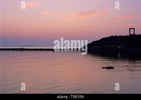 Sonnenuntergang auf der Insel Naxos, Kykladen, Griechenland Stockfoto