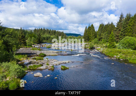 Luftaufnahme der Otter Pool, schwarzes Wasser von Dee, Fluss Dee, Galloway Forest, Dumfries and Galloway, Schottland Stockfoto