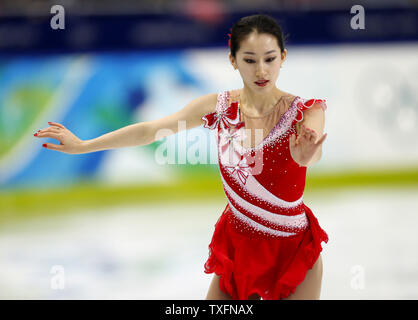 Yan Liu China skates ihr kurzes Programm bei den Frauen Eiskunstlauf Wettbewerb bei den Olympischen Winterspielen 2010 in Vancouver, Kanada, die am 25. Februar 2010. UPI/Brian Kersey Stockfoto