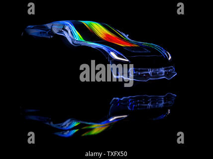 General Motors stellt die 2014 Chevrolet Corvette Stingray während einer Vorschau Veranstaltung vor der 2014 North American International Auto Show in Detroit am 13. Januar 2013. Die neue Corvette die leistungsstärksten Standard Modell mit 450 PS und 450 lb.-ft. festziehen. UPI/Brian Kersey Stockfoto