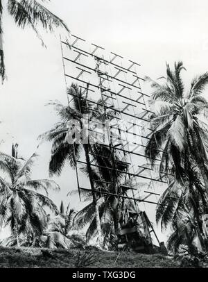 Us-Signal Corps Radio Modell 270 Radar Antenne (SCR-270). Rendova Inseln, Solomon Islands, 16. Juli 1943 Stockfoto