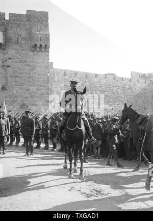 General Allenby in Jerusalem am Jaffa-tor, 11. Dezember, 1917. Edmund Allenby, 1st Viscount Allenby (1861-1936) ein Britischer Soldat. Im Zweiten Burenkrieg serviert, und im Ersten Weltkrieg die ägyptischen Expeditionskorps in Palästina und Syrien geboten. Stockfoto