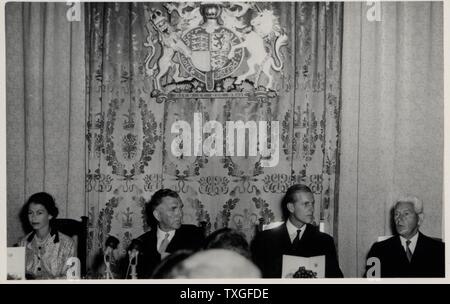 Die Königin, Premierminister Sid Holland, der Herzog von Edinburgh und Sir Eruera Tirakatene, New Zealand 1954 Stockfoto