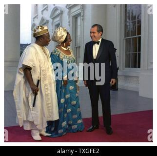 US-Präsident Richard Nixon grüßt Präsident von Liberia William R Tolbert, Ankunft in das Weiße Haus, Washington DC. Stockfoto