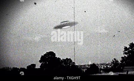 Foto von der vermeintlichen Westall UFO-Begegnung mehr als 200 Schüler und Lehrer an zwei viktorianischen Schulen angeblich staatliche erlebt ein unerklärliches fliegendes Objekt, das in einer nahe gelegenen offenen hinabgestiegen Wilde Wiese. Datierte 1966 Stockfoto