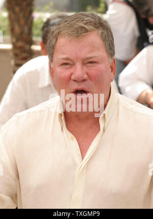Schauspieler William Shatner kommt an ein Foto für seinen Film "Ab durch die Hecke" auf der 59. jährlichen Filmfestival in Cannes Cannes, Frankreich am 21. Mai 2006. (UPI Foto/David Silpa) Stockfoto