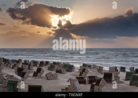 Geographie / Reisen, Deutschland, Niedersachsen, Sonnenuntergang am Strand, Wangerooge Insel, Ostfriesische Inseln, Additional-Rights-Clearance-Info-not-available Stockfoto