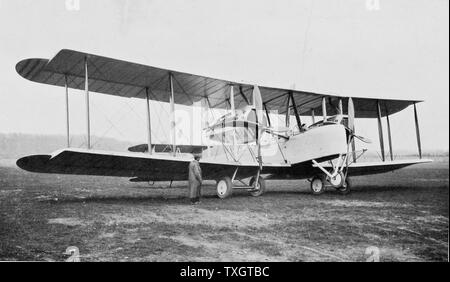 Erste Flugzeug den Atlantik zu fliegen. Die Vickers-Vimy - Brötchen Maschine geflogen von britischen Fliegern John Alcock (Pilot) und James Brown (Navigator), am 14./15. Juni 1919 Stockfoto