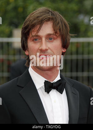 Sänger Thomas Dutronc kommt auf dem roten Teppich vor ein Screening der chinesische Film 'Spring Fieber" auf der 62. jährlichen Filmfestival in Cannes Cannes, Frankreich am 14. Mai 2009. (UPI Foto/David Silpa) Stockfoto