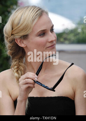 Schauspielerin Diane Kruger kommt an einem Fotoshooting für den Film 'Inglourious Basterds' auf der 62. jährlichen Filmfestival in Cannes Cannes, Frankreich am 20. Mai 2009. (UPI Foto/David Silpa) Stockfoto