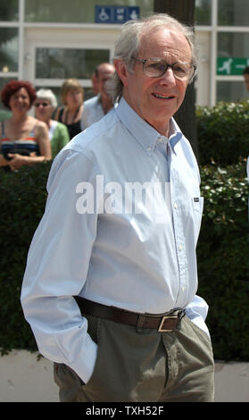 Ken Loach kommt an einem Fotoshooting für den Film 'Route Irish' auf der 63. jährlichen Cannes International Film Festival in Cannes, Frankreich am 21. Mai 2010. UPI/David Silpa Stockfoto