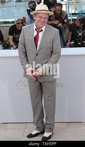 John C. Reilly kommt an einem Fotoshooting für den Film "Wir müssen über Kevin reden" auf der 64. jährlichen Cannes International Film Festival in Cannes, Frankreich am 12. Mai 2011. UPI/David Silpa Stockfoto