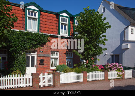 Geographie / Reisen, Deutschland, Niedersachsen, Ostfriesische Inseln, Borkum, friesisches Haus im Zentrum, Additional-Rights-Clearance-Info-not-available Stockfoto