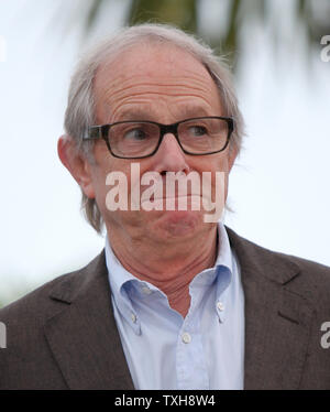 Ken Loach kommt an einem Fotoshooting für den Film "Der Engel teilen, während die 65. jährliche Internationale Filmfestspiele von Cannes in Cannes, Frankreich am 22. Mai 2012. UPI/David Silpa Stockfoto