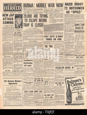 1942 Front Page Daily Herald Schlacht für Birma, RAF Bombe besetzten Frankreich und Deutschen Repressalien in Holland Stockfoto