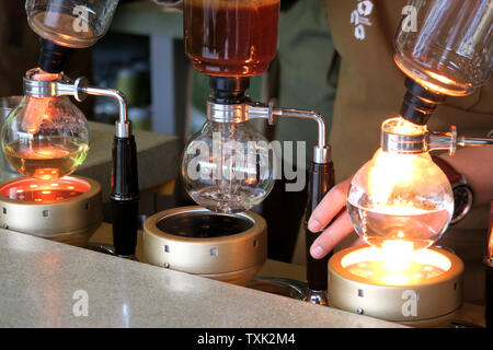 Vakuum Topf siphon Teezubehör, Bangkok, Thailand Stockfoto