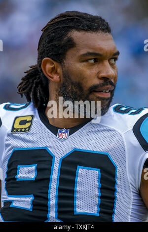 Carolina Panthers defensive Ende Julius Pfeffer auf den Nebenerwerben, während die Leoparden die Dallas Cowboys in der ersten Hälfte eines NFL Football Spiel in Charlotte, North Carolina am 9. September 2018 spielen. Foto von Nell Redmond/UPI Stockfoto