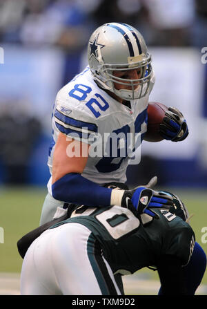 Dallas Cowboys Jason Whitten erhält Hits von Philadelphia Eagles Lito Sheppard nach dem Fang in im zweiten Quartal Dezember 16, 2007 at Texas Stadium in Irving, TX. (UPI Foto/Ian Halperin) Stockfoto