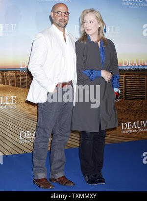 Schauspieler Stanley Tucci und Schauspielerin Meryl Streep kommen an einem Fotoshooting für den Film "Julie & Julia", die im Rahmen der 35. Tagung der American Film Festival von Deauville in Deauville, Frankreich Am 5. September 2009. UPI/David Silpa Stockfoto