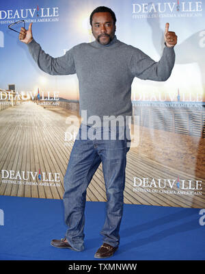 Regisseur Lee Daniels Gesten bei einem Fotoshooting für den Film 'Precious' an der 35th American Film Festival von Deauville in Deauville, Frankreich Am 11. September 2009. UPI/David Silpa Stockfoto