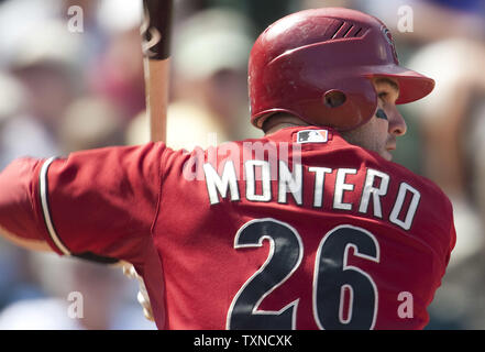 Arizona Diamondbacks catcher Miguel Montero Hiebe gegen die Colorado Rockies at Coors Field am 12. September 2010 in Denver. Die Rockies schlagen die Diamantmarkierungen 4-2 ihren Zehnten gerade Spiel zu gewinnen. UPI/Gary C. Caskey Stockfoto