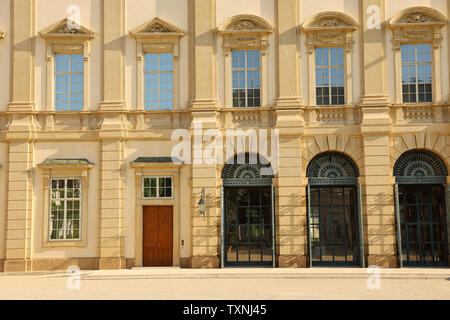 Vorderansicht des Palais Liechtenstein in Wien Stockfoto