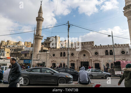 Die lokale Bevölkerung im Grand Husseini Moschee, Amman, Jordanien. Stockfoto