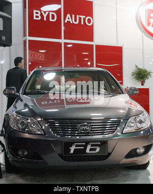 Die chinesische gemacht BYD F6 ist auf dem Display während des zweiten Tages der Pressekonferenz auf der North American International Auto Show in Detroit am 14. Januar 2008. (UPI Foto/Scott R. Galvin) Stockfoto