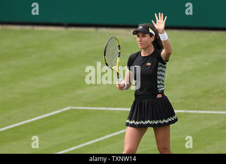 Eastbourne, Großbritannien. 25. Juni 2019 in Großbritannien Johanna Konta feiert schlagen Maria Sakkari Griechenlands an Tag vier der Natur Tal Internationalen an der Devonshire Park. Credit: James Boardman/TPI/Alamy leben Nachrichten Stockfoto