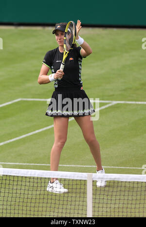 Eastbourne, Großbritannien. 25. Juni 2019 in Großbritannien Johanna Konta feiert schlagen Maria Sakkari Griechenlands an Tag vier der Natur Tal Internationalen an der Devonshire Park. Credit: James Boardman/TPI/Alamy leben Nachrichten Stockfoto