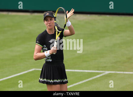 Eastbourne, Großbritannien. 25. Juni 2019 in Großbritannien Johanna Konta feiert schlagen Maria Sakkari Griechenlands an Tag vier der Natur Tal Internationalen an der Devonshire Park. Credit: James Boardman/TPI/Alamy leben Nachrichten Stockfoto