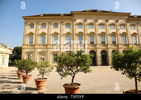 Vorderansicht des Palais Liechtenstein in Wien Stockfoto