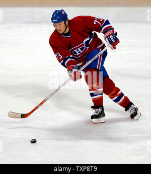 Montreal Canadiens rechten Flügel vorwärts Michael Ryder (73) beginnt ein Ansturm auf Eis während in der ersten Periode gegen die Vancouver Canucks im Bell Centre in Montreal, Kanada am 16. Januar 2007. (UPI Foto/Ed Wolfstein) Stockfoto