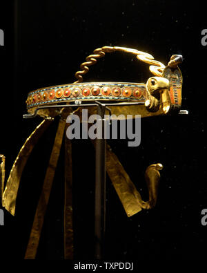 Am 19. Dezember 2005 Ft. Lauderdale Museum, eines der Artefakte, die auf neuesten des Museum Ausstellung "King Tut und das Goldene Zeitalter der Pharaonen" Eigentlich war der junge König nach der Entdeckung seines Grabes im Jahre 1922 gefunden. Der 130 Artefakte auf Display, 50 aus dem Grab von König Tut. (UPI Foto/Marino/Cantrell) Stockfoto