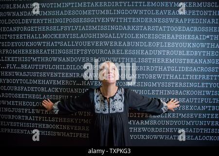 Annie Lennox öffnet die Ausstellung 'Haus der Annie Lennox' Scottish National Portrait Gallery, Edinburgh, Schottland Bild Copyright Chris Watt Stockfoto