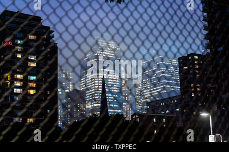 Hudson Yards in New York ist durch ein Huhn Zaun in der Nacht auf Dienstag, 18. Juni 2019. (© Richard B. Levine) Stockfoto