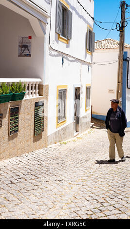 Portugiesische Dorfbewohner, Burgau, Portugal Stockfoto