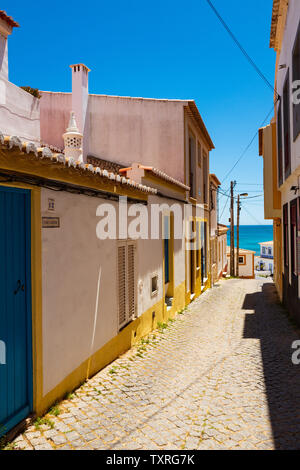 Portugiesische Dorfstraße, Burgau, Portugal Stockfoto